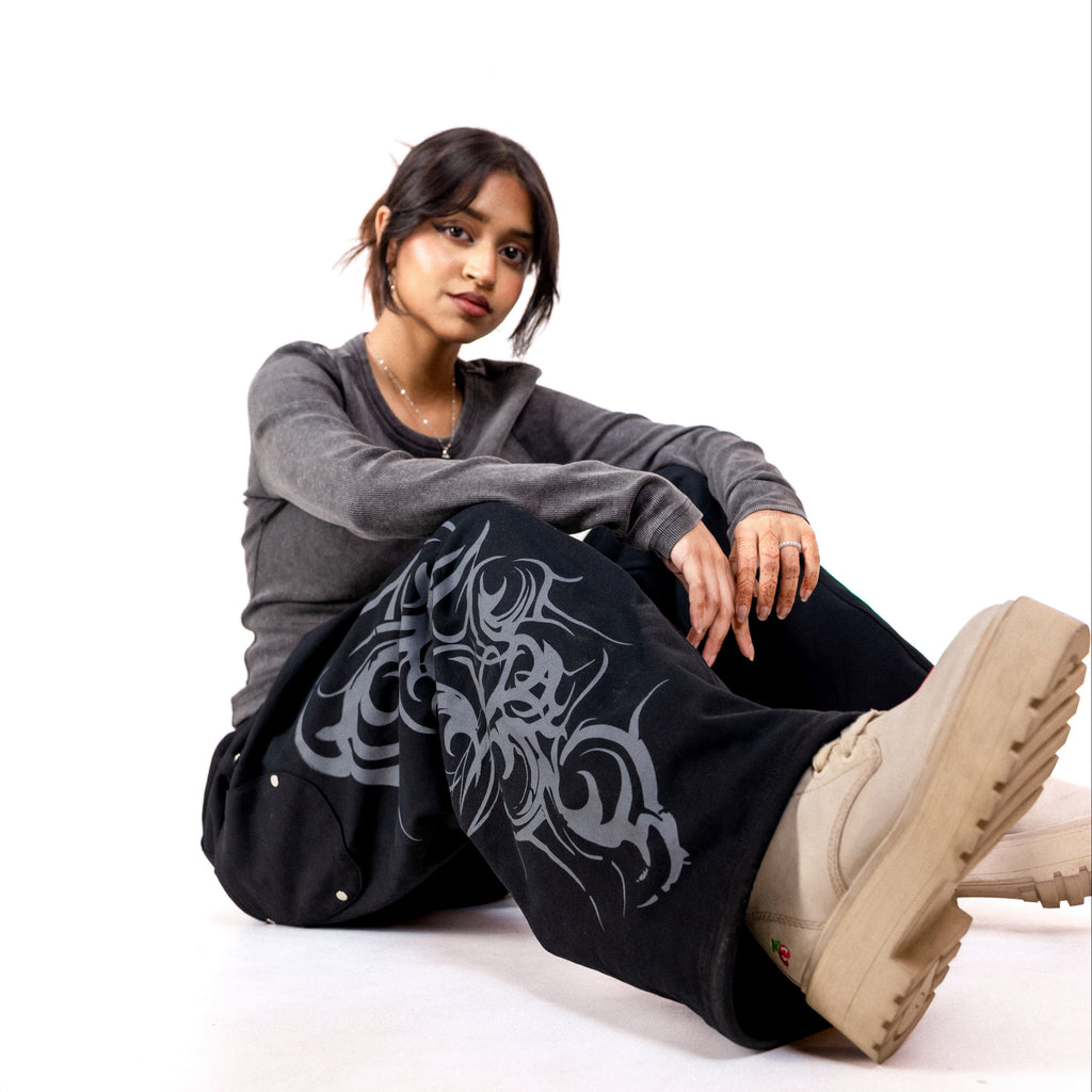 V4 Baggy Subtle flared Sweatpants